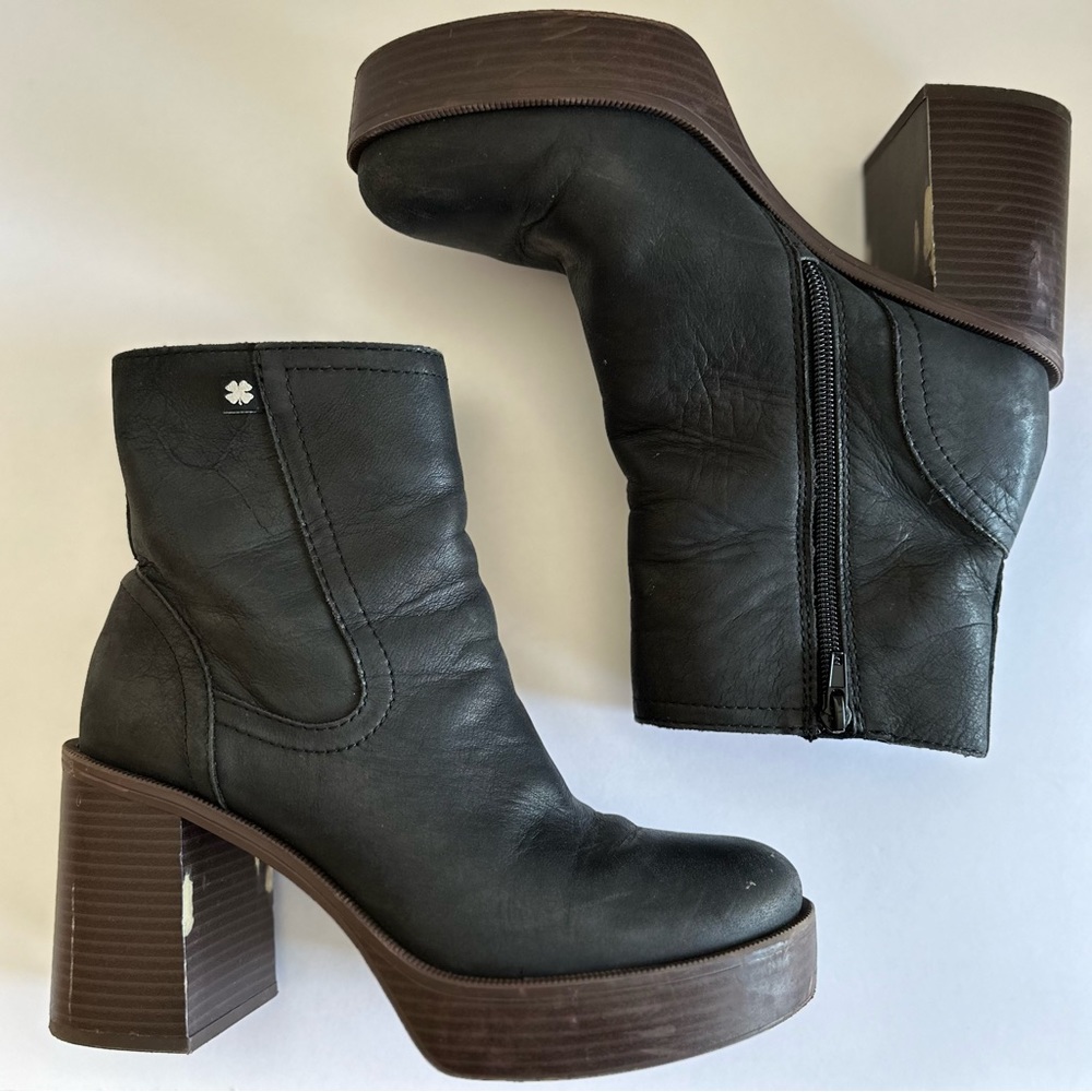 Used, Super Comfy Platform Boots.